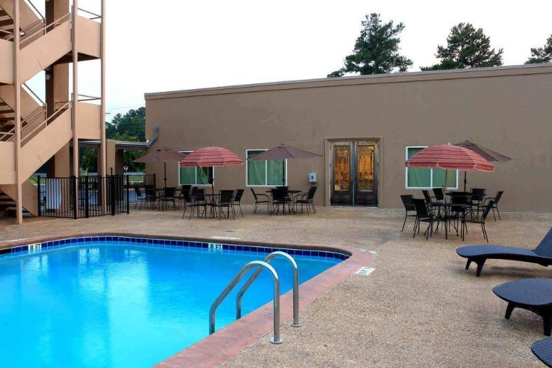 Motel 6 West Columbia Sc Airport Exterior photo